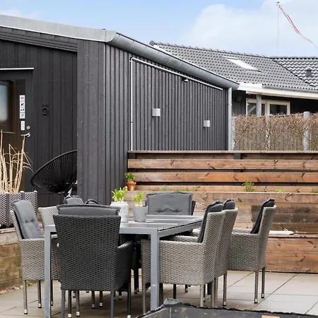 Nyaraló In With Kitchen *